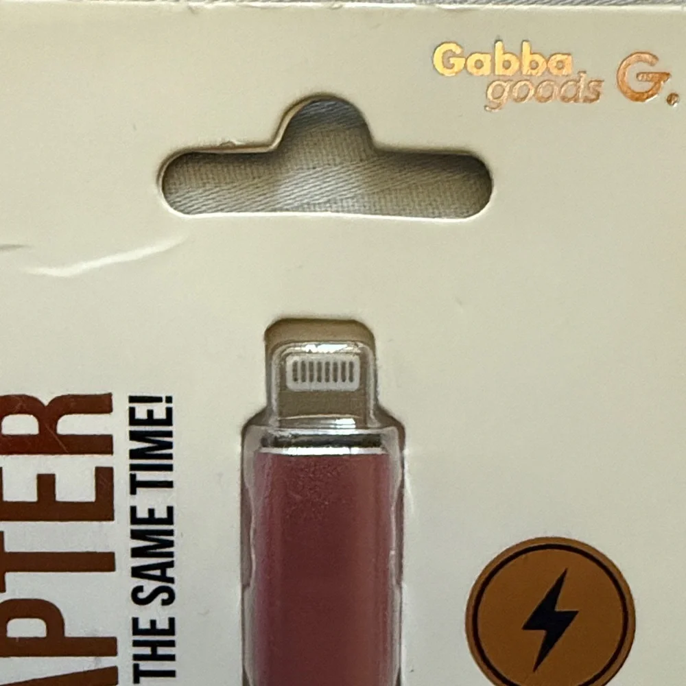 Gabba Goods Pink Lightning Adapter Charger Aux Port and charging port NEW